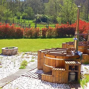 Societa' Agricola Lambure Srl Alloggio per agriturismo Popiglio